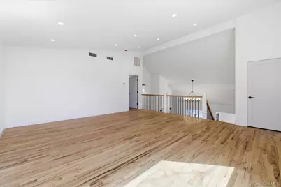 217 Hempstead Avenue, Malverne, NY 11565 - Photo 11