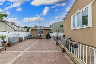 102 Davison Ave, Oceanside, NY 11572 - Photo 25