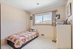 148 Harris Dr, Oceanside, NY 11572 - Photo 13