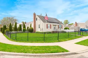 1 Robert Ave, Massapequa, NY 11758 - Photo 3