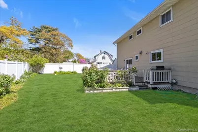 2011 Abbot Avenue, Merrick, NY 11566 - Photo 21