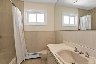 2011 Abbot Ave, Merrick, NY 11566 - Photo 17