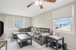 580 Center Briarwood Ave, West Islip, NY 11795 - Photo 17