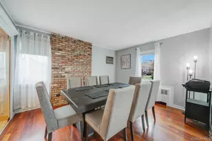 580 Center Briarwood Ave, West Islip, NY 11795 - Photo 7