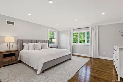 8 Rugby Road, New Rochelle, NY 10804 - Photo 23