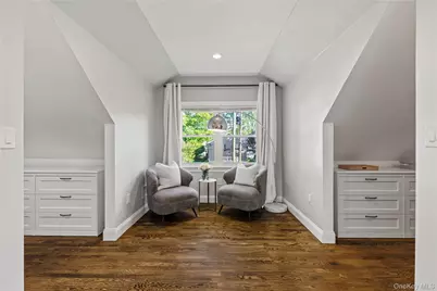 8 Rugby Road, New Rochelle, NY 10804 - Photo 25