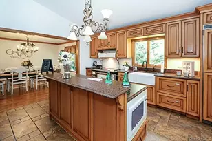 11 Craig Dr, South Huntington, NY 11746 - Photo 13
