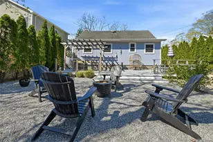 46 Beach Rd, Laurel, NY 11948 - Photo 19