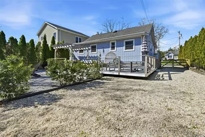 46 Beach Road, Laurel, NY 11948 - Photo 17