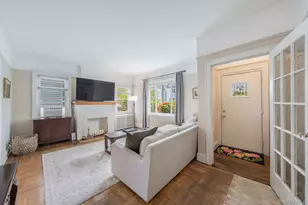 82-79 166th St, Jamaica, NY 11432 - Photo 3