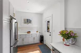 24 Beechhurst Ave, Floral Park, NY 11001 - Photo 17