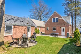 24 Beechhurst Ave, Floral Park, NY 11001 - Photo 35