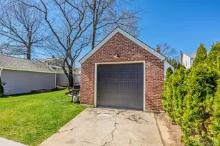 24 Beechhurst Ave, Floral Park, NY 11001 - Photo 39