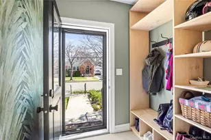 24 Beechhurst Ave, Floral Park, NY 11001 - Photo 3