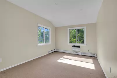 17 North Road, Great Neck, NY 11024 - Photo 15