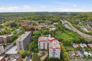10 Stewart Pl, White Plains, NY 10603 - Photo 29