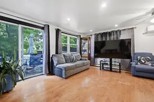 17 Harbor Hill Ct, Beacon, NY 12508 - Photo 5