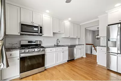 801 S Long Beach Avenue, Freeport, NY 11520 - Photo 15
