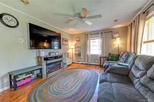 78 Cedar Oaks Ave, Farmingville, NY 11738 - Photo 3