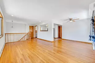 306 Jackson Ave, Syosset, NY 11791 - Photo 9