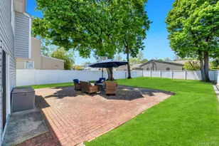 306 Jackson Ave, Syosset, NY 11791 - Photo 23