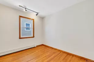 306 Jackson Ave, Syosset, NY 11791 - Photo 13