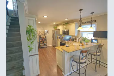 242 N 5th Street, Lindenhurst, NY 11757 - Photo 9