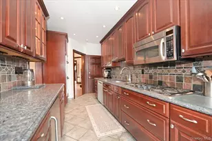 87-50 62nd Rd, Rego Park, NY 11374 - Photo 11