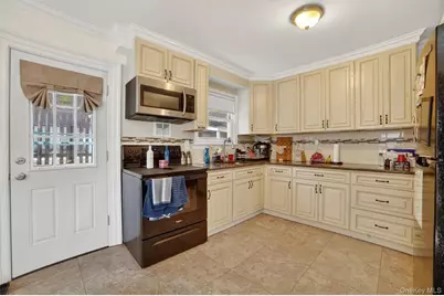 15 Halley Street, Yonkers, NY 10704 - Photo 7
