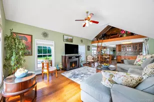 70 Featherbed Ln, Oakdale, NY 11769 - Photo 29