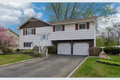 6 Lordly Court, Kings Park, NY 11754 - Photo 1