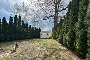 2 East Ave, Coram, NY 11727 - Photo 19