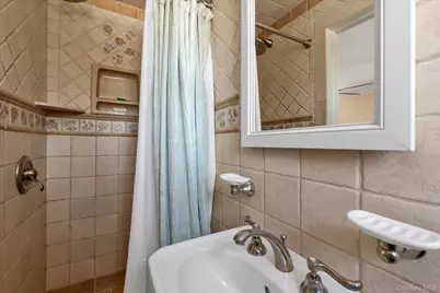 725 Scranton Avenue, East Rockaway, NY 11518 - Photo 13