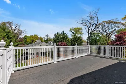 725 Scranton Avenue, East Rockaway, NY 11518 - Photo 15