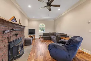 725 Scranton Ave, East Rockaway, NY 11518 - Photo 5