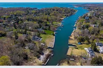60A Union Avenue, Center Moriches, NY 11934 - Photo 47