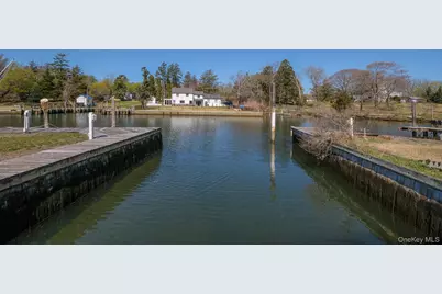 60A Union Avenue, Center Moriches, NY 11934 - Photo 45