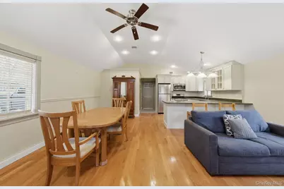 60A Union Avenue, Center Moriches, NY 11934 - Photo 33
