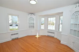 27 N Lewis, Rockville Centre, NY 11570 - Photo 5