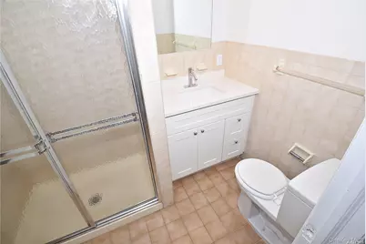 27 N Lewis, Rockville Centre, NY 11570 - Photo 9