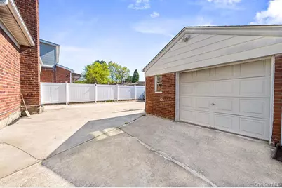 58-12 264th Street, Little Neck, NY 11362 - Photo 15