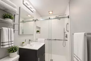 270-10 Grand Central Pkwy, Floral Park, NY 11005 - Photo 19