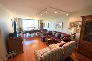 270-10 Grand Central Pkwy, Floral Park, NY 11005 - Photo 3