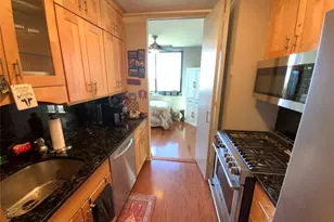 270-10 Grand Central Pkwy, Floral Park, NY 11005 - Photo 11