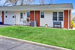 110 Exmore Ct, Ridge, NY 11961 - Photo 3