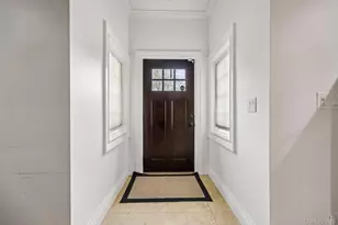 57 Berkley Rd, Mineola, NY 11501 - Photo 3