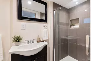 20-29 28th St, Astoria, NY 11105 - Photo 17