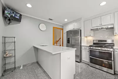 80-73 Chevy Chase Street, Jamaica, NY 11432 - Photo 11