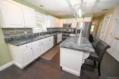 6 Ivy Court, Centereach, NY 11720 - Photo 17