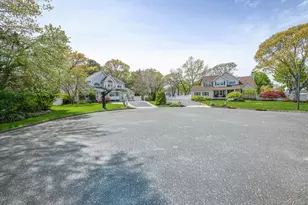 6 Ivy Ct, Centereach, NY 11720 - Photo 3